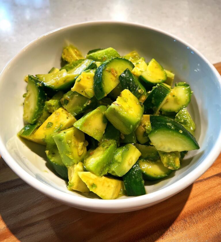 Avocado Gurken Salat